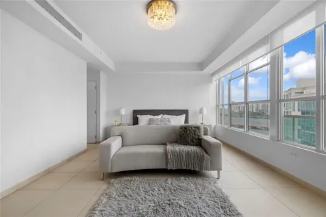 25 Munoz Rivera San Juan PR 00901