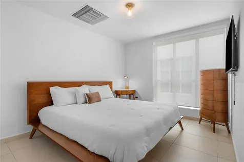 25 Munoz Rivera San Juan PR 00901
