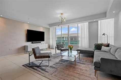25 Munoz Rivera San Juan PR 00901