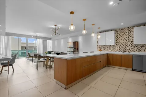 25 Munoz Rivera San Juan PR 00901