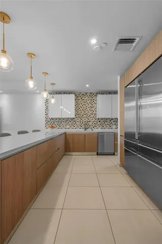 25 Munoz Rivera San Juan PR 00901