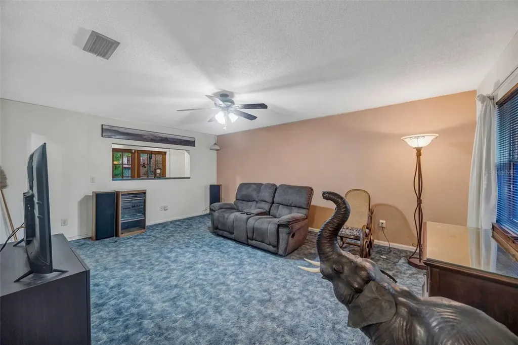 1201 N Palm Drive Plant City FL 33563