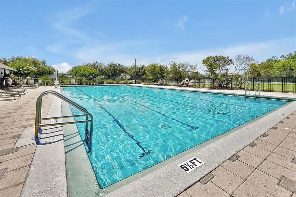 168 Club Villas Lane Kissimmee FL 34744