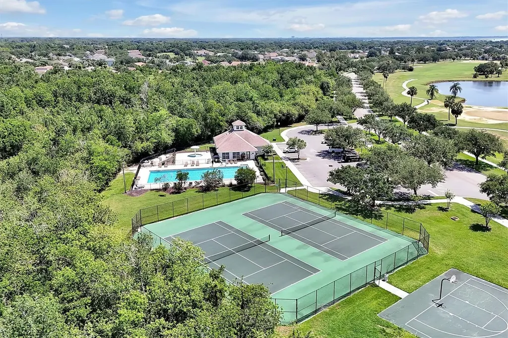 168 Club Villas Lane Kissimmee FL 34744