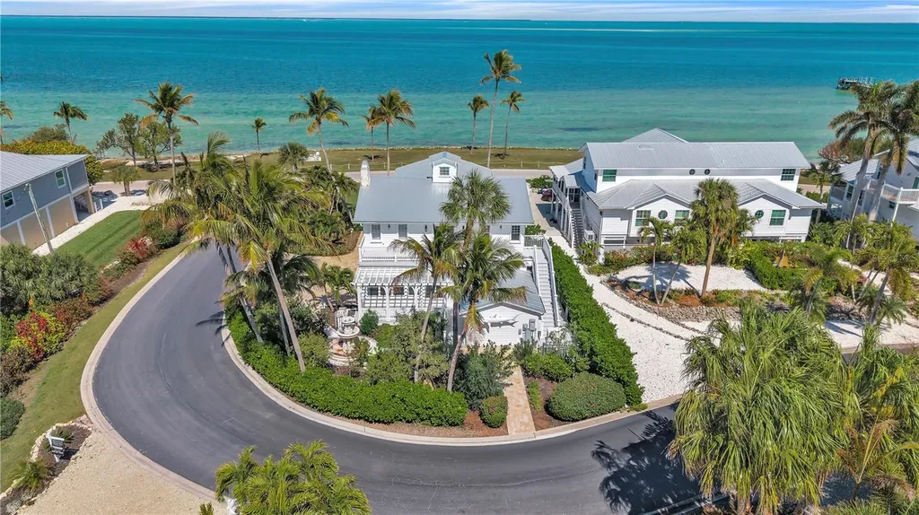 8241 Main Street Bokeelia FL 33922