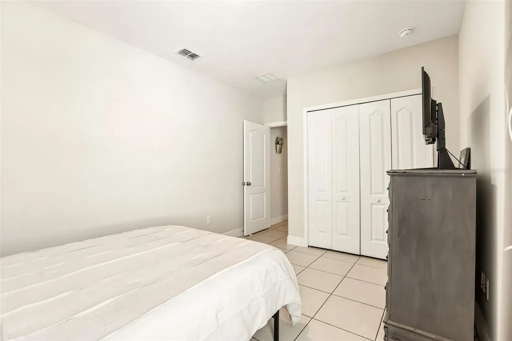 11218 June Briar Loop San Antonio FL 33576