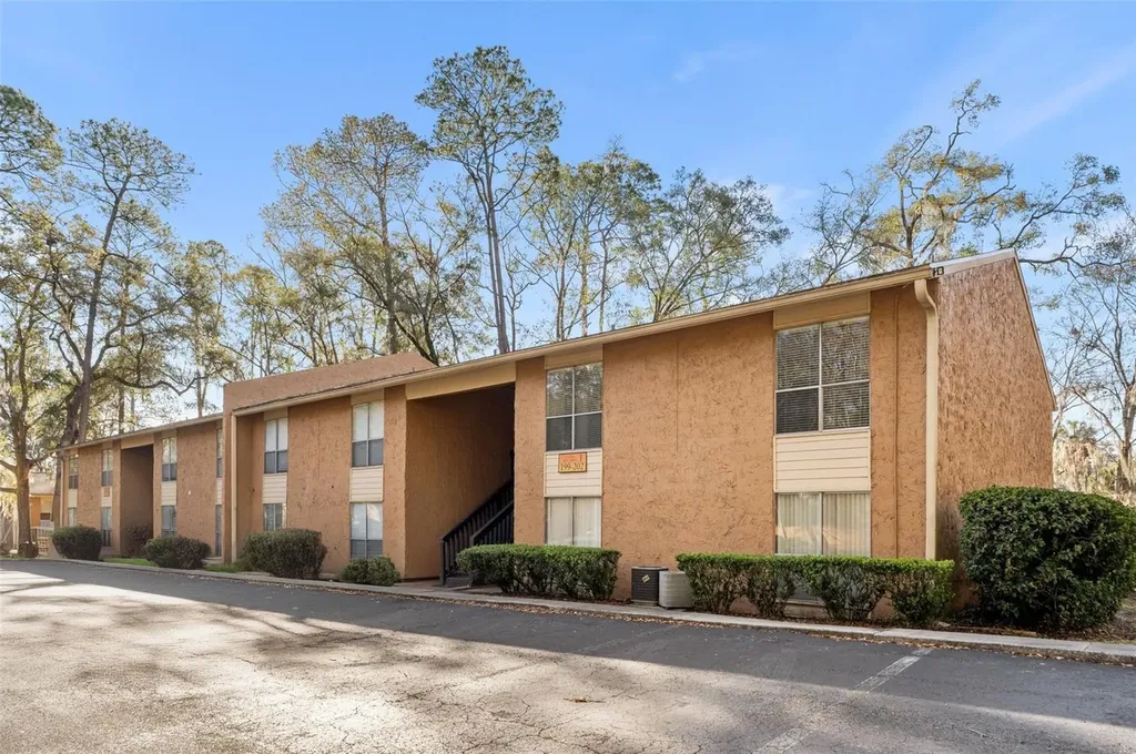 1810 NW 23 Boulevard Gainesville FL 32605