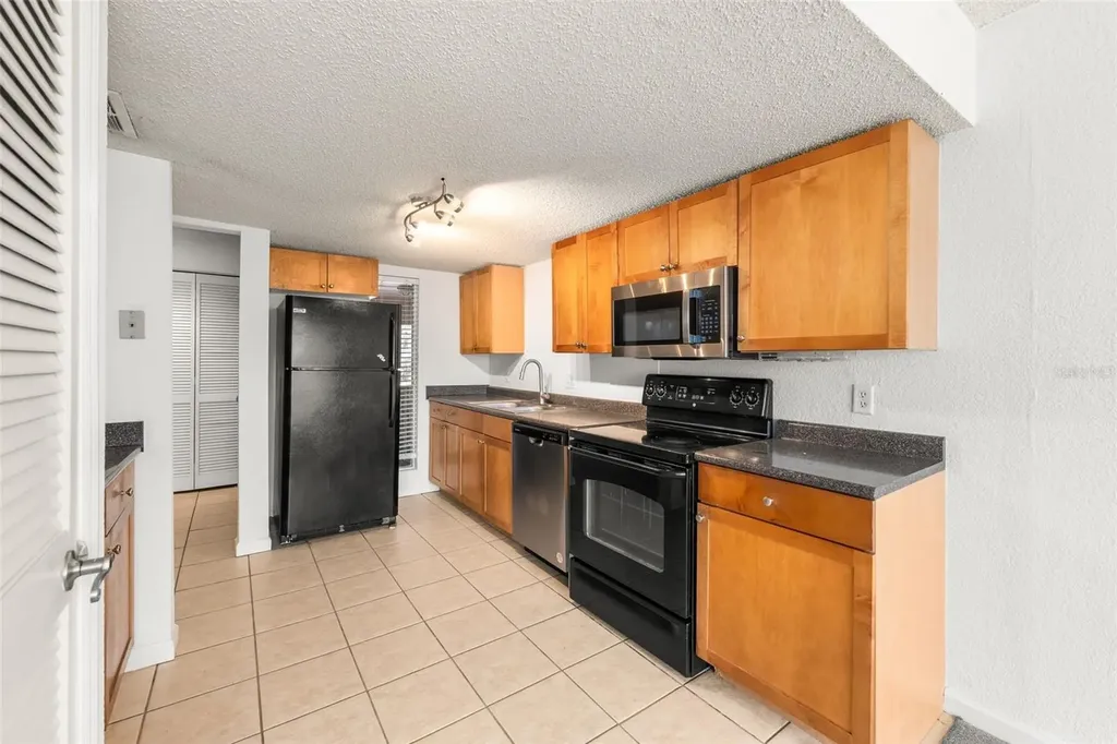 1810 NW 23 Boulevard Gainesville FL 32605