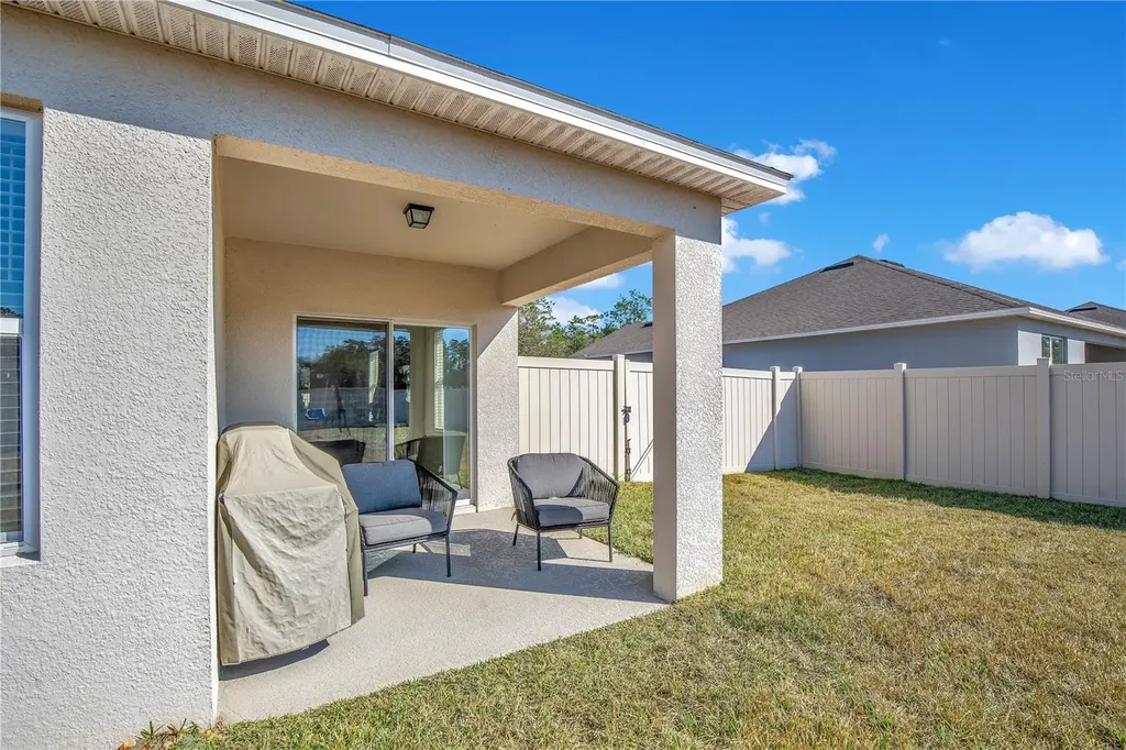 332 Nowell Loop Deland FL 32724