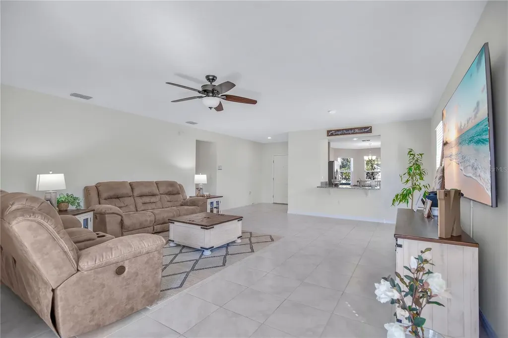 332 Nowell Loop Deland FL 32724