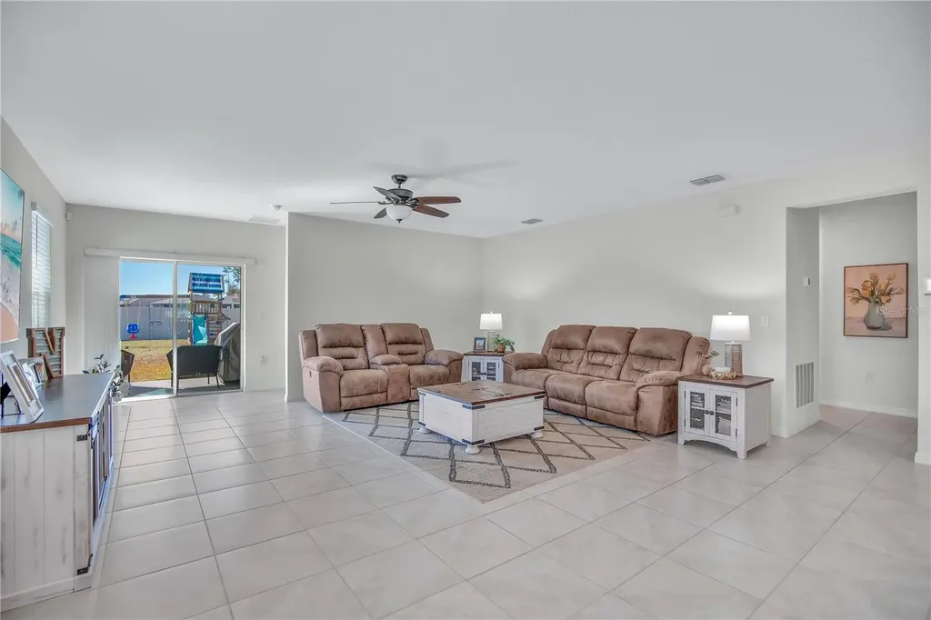 332 Nowell Loop Deland FL 32724