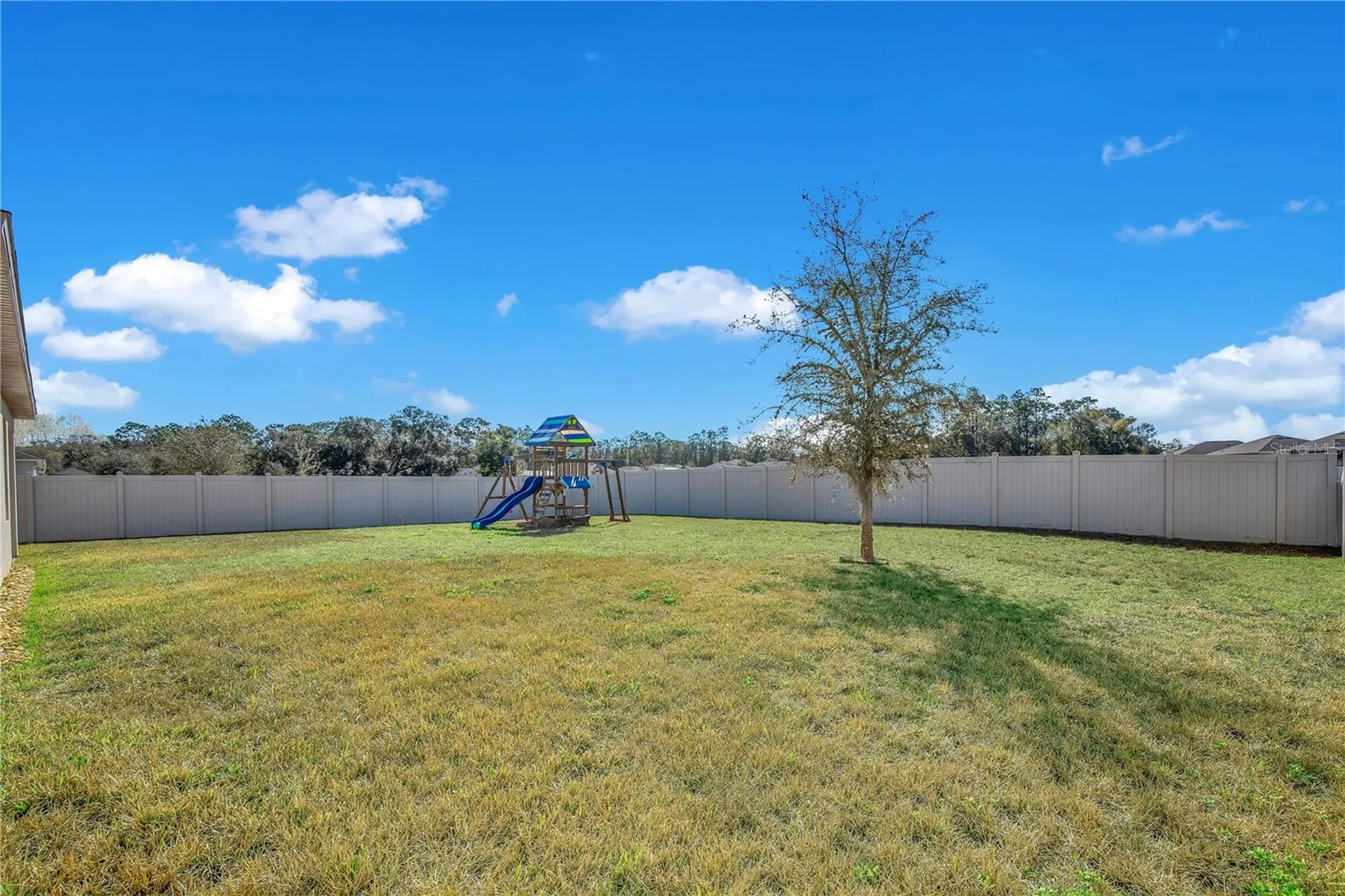 332 Nowell Loop Deland FL 32724