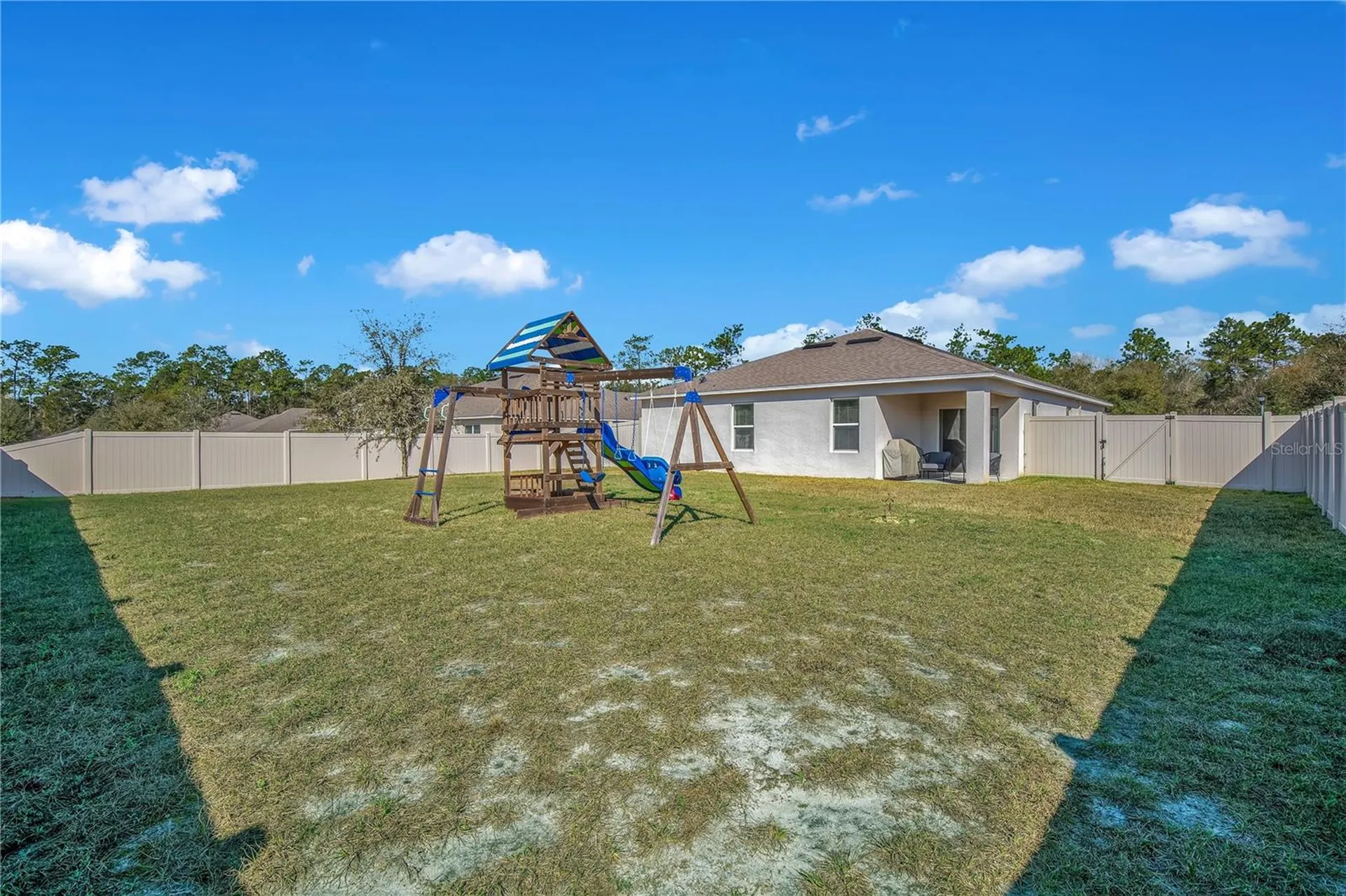332 Nowell Loop Deland FL 32724