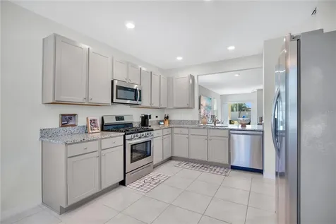 332 Nowell Loop Deland FL 32724