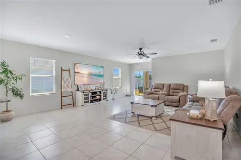 332 Nowell Loop Deland FL 32724