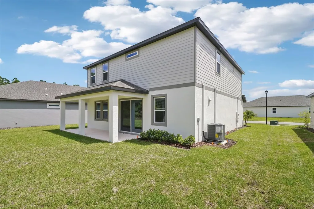 1129 British Circle Daytona Beach FL 32124