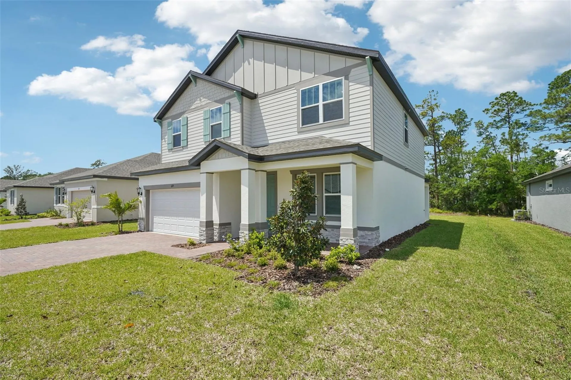 1129 British Circle Daytona Beach FL 32124