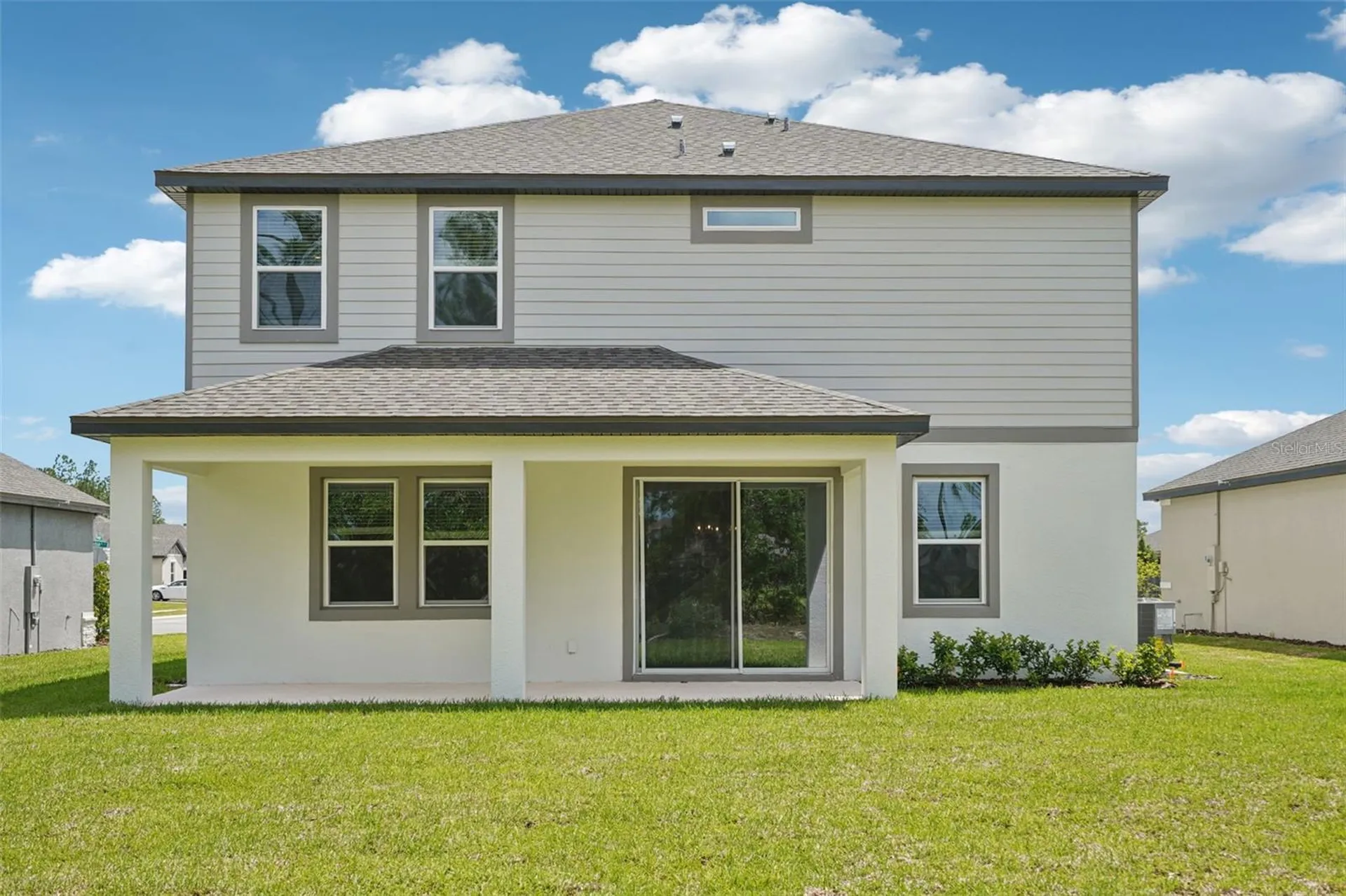 1129 British Circle Daytona Beach FL 32124