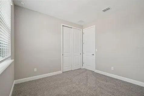 1129 British Circle Daytona Beach FL 32124