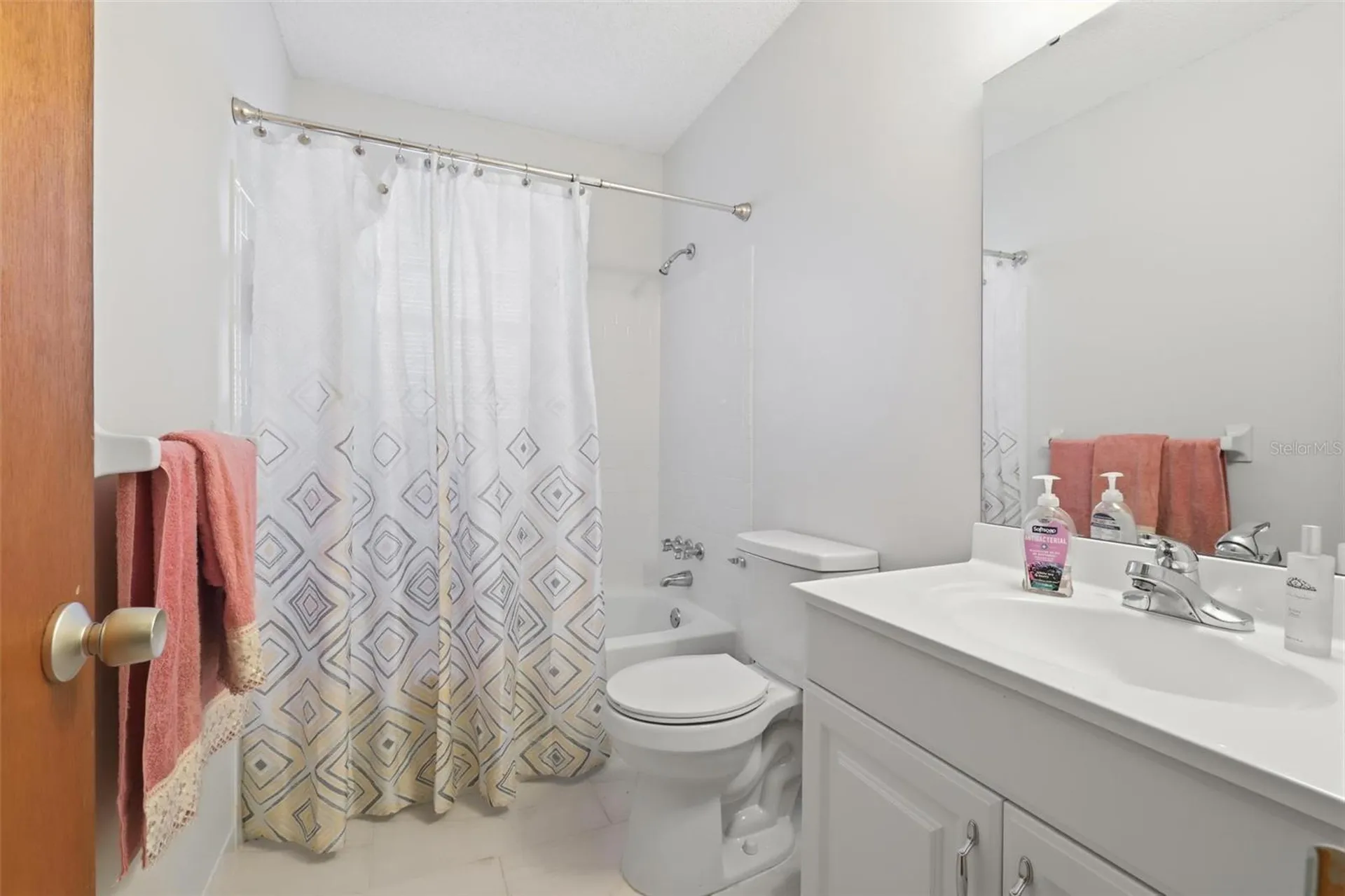 151 N Hill Avenue Deland FL 32724