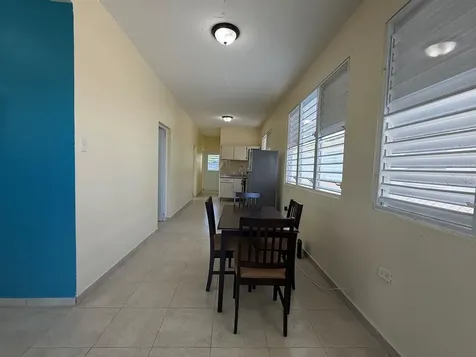 10 (70) Doctor. Vidal St. (pr-3) Punta Santiago PR 00741