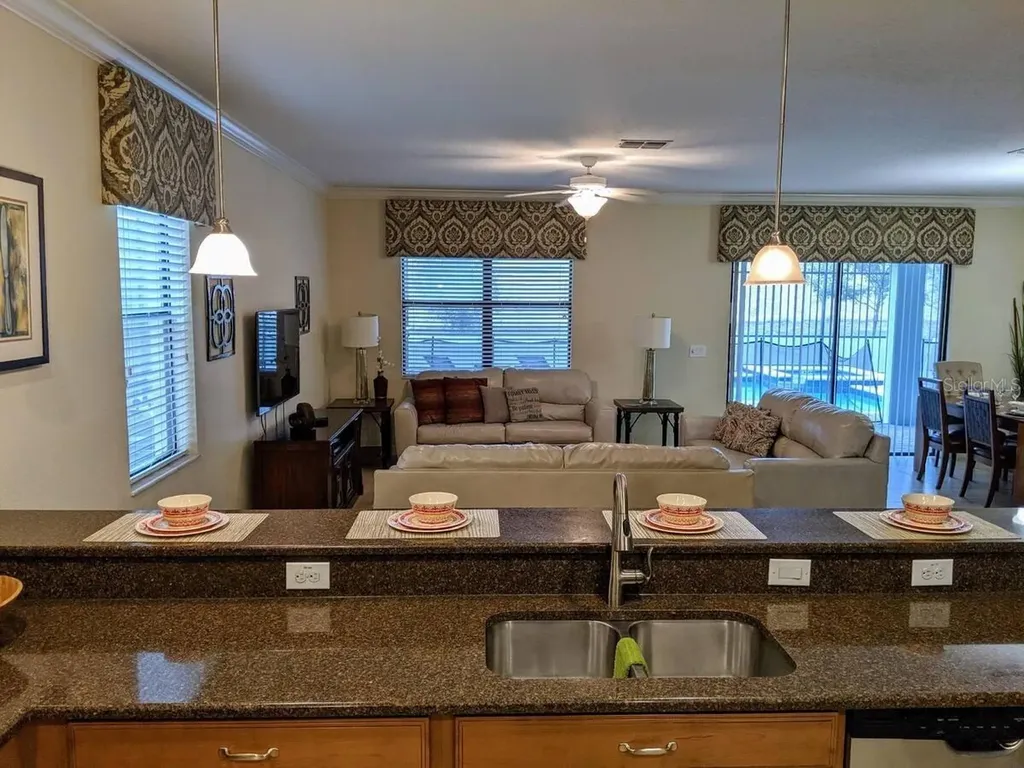 1524 Moon Valley Drive Davenport FL 33896