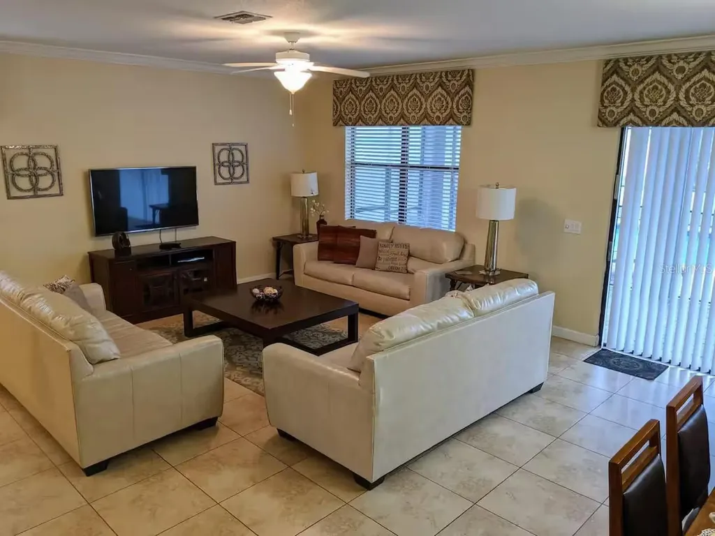 1524 Moon Valley Drive Davenport FL 33896