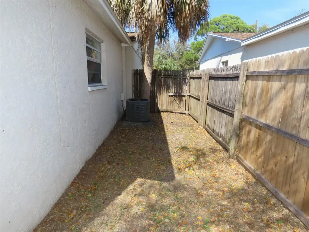 6666 56th Avenue N St Petersburg FL 33709