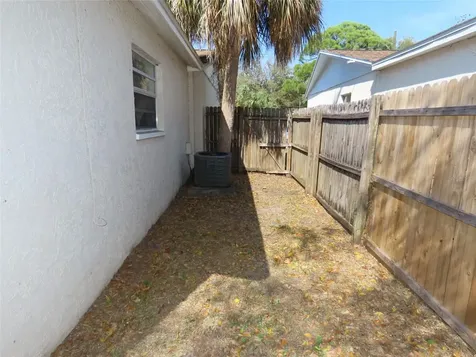 6666 56th Avenue N St Petersburg FL 33709