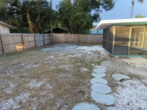 1798 Faulds Road N Clearwater FL 33756