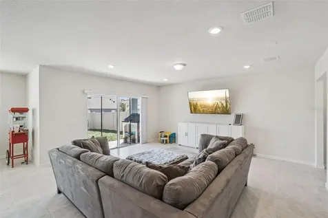 2210 Lovely Lane Davenport FL 33896