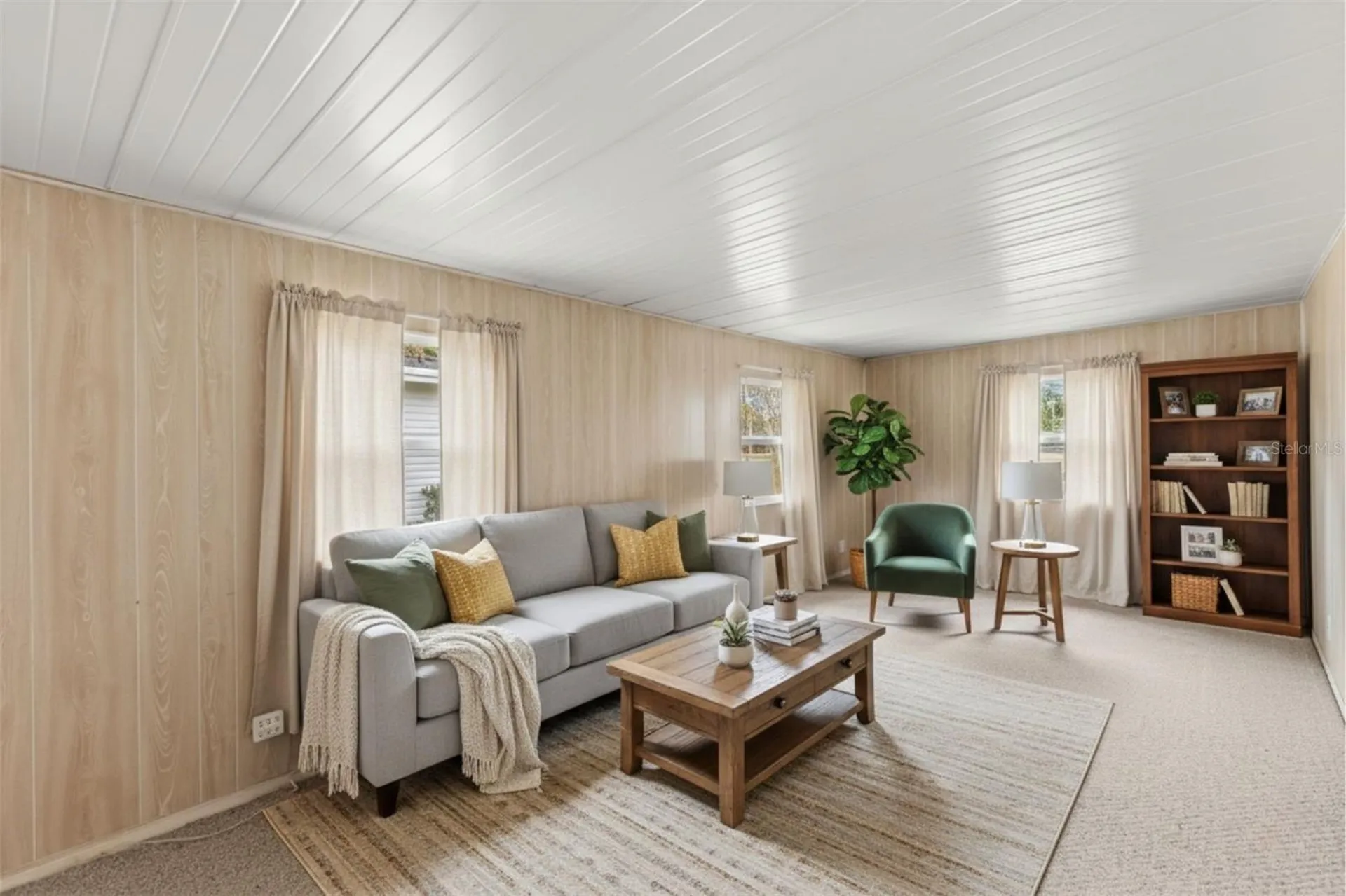 1960 Pinewood Lane Mount Dora FL 32757