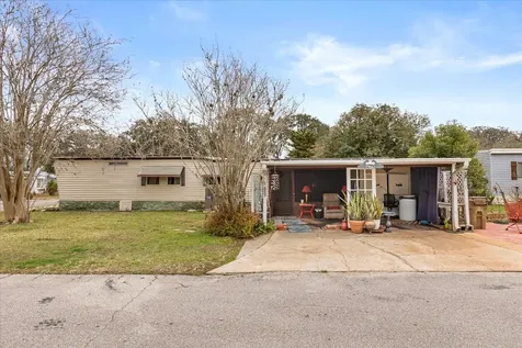 1960 Pinewood Lane Mount Dora FL 32757