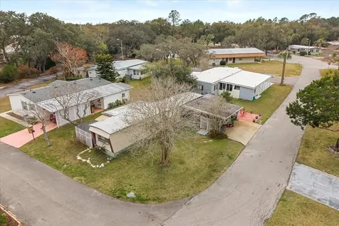 1960 Pinewood Lane Mount Dora FL 32757