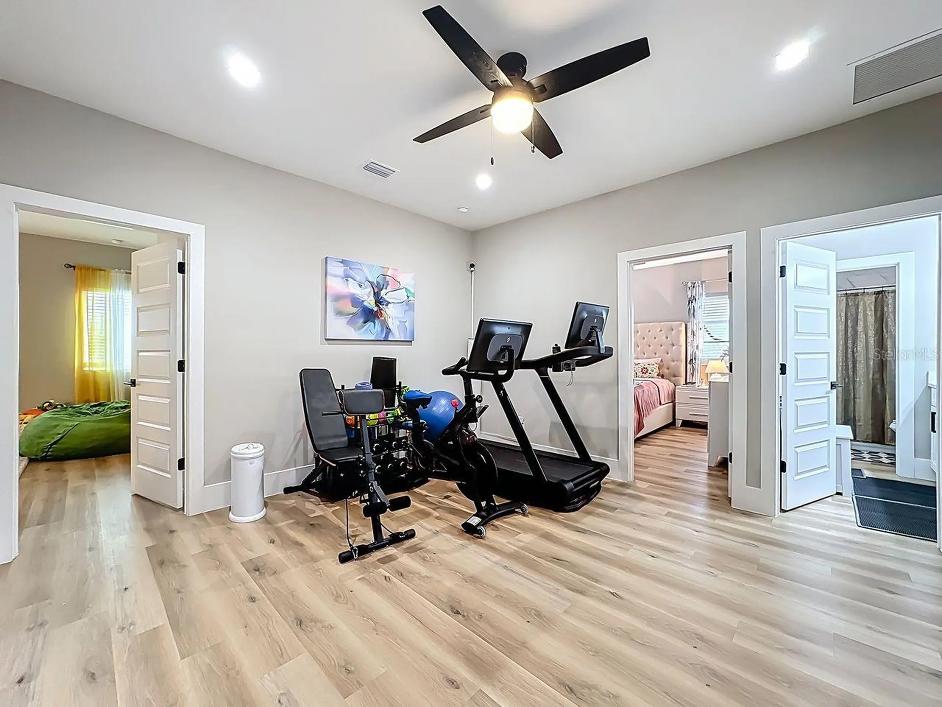 2720 S Shine Avenue Orlando FL 32806