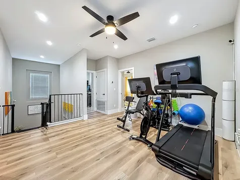 2720 S Shine Avenue Orlando FL 32806