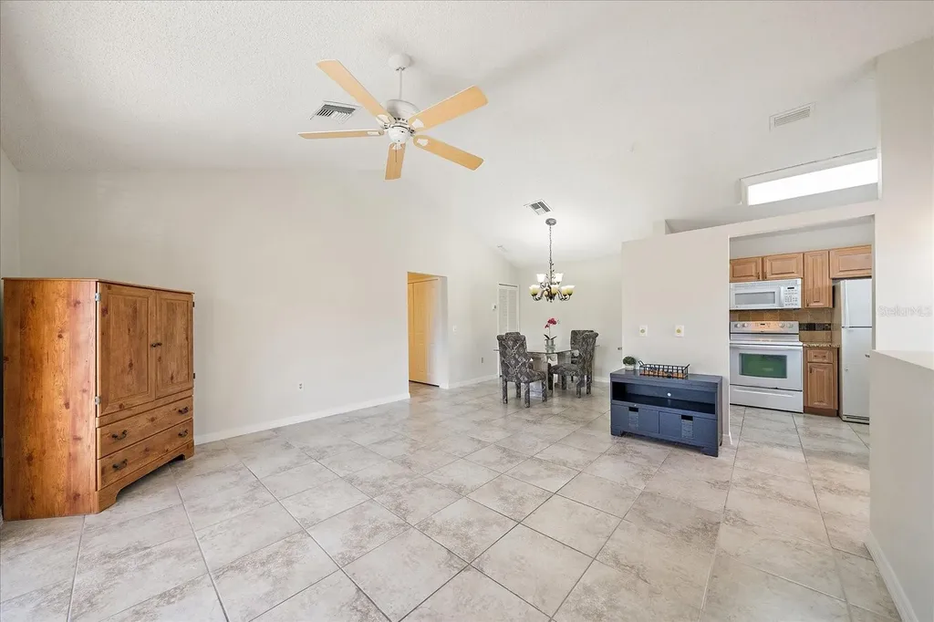 5654 Gardens Drive Sarasota FL 34243