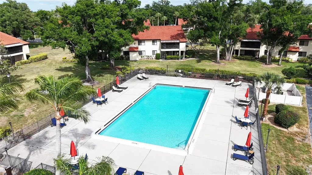 5654 Gardens Drive Sarasota FL 34243