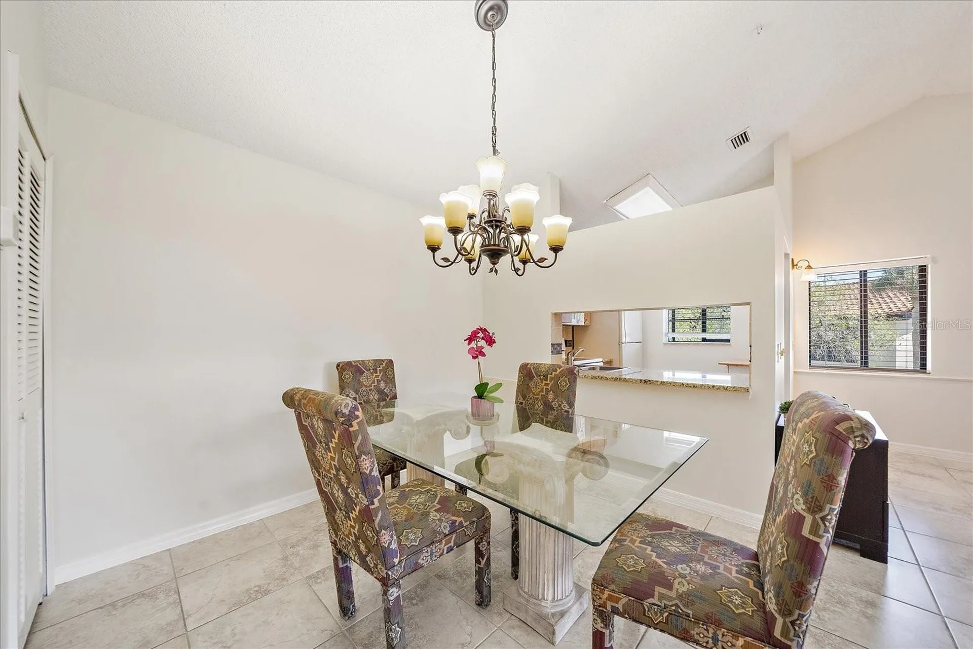 5654 Gardens Drive Sarasota FL 34243