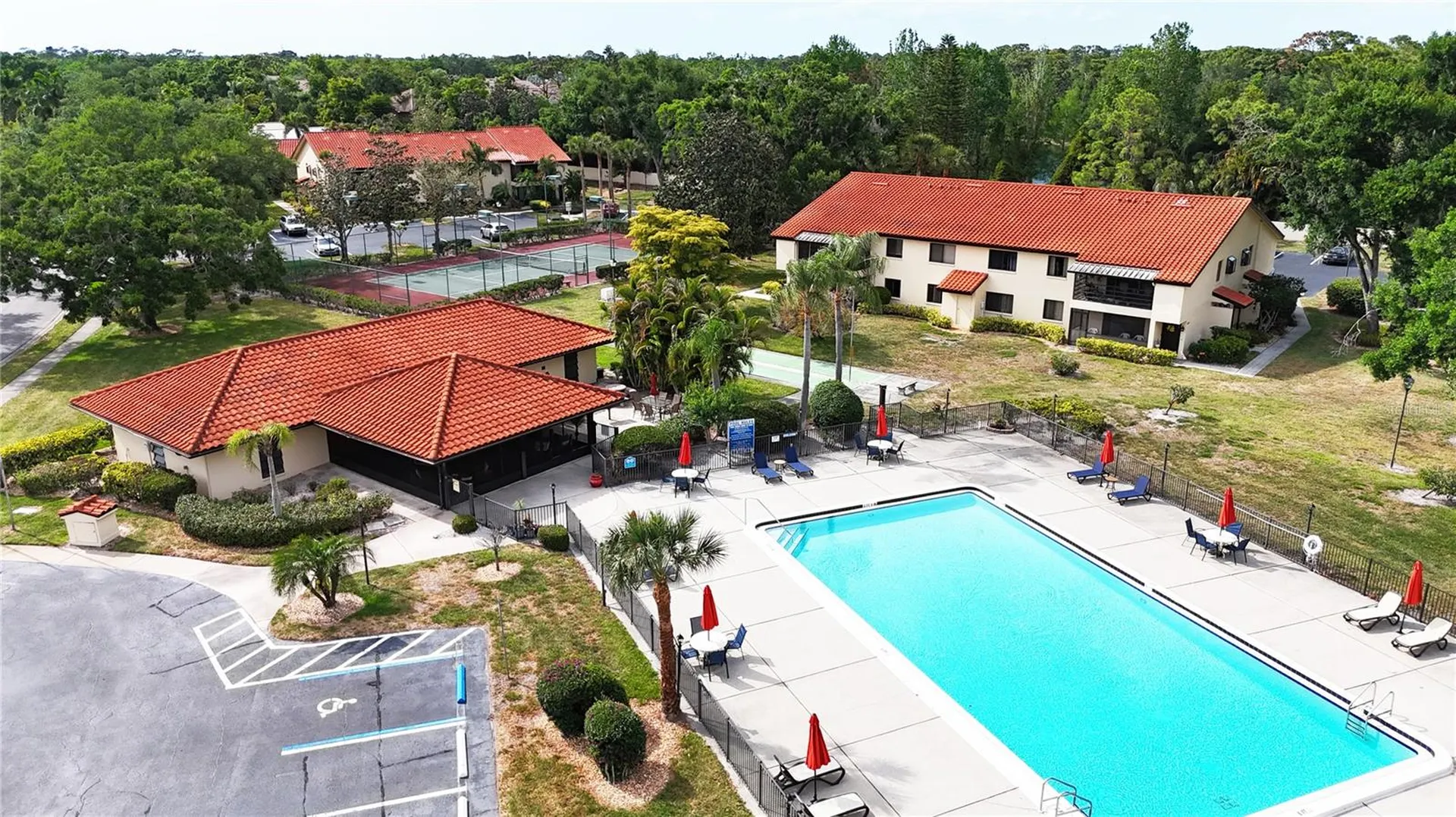 5654 Gardens Drive Sarasota FL 34243