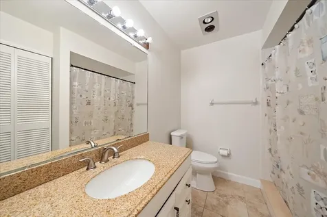 5654 Gardens Drive Sarasota FL 34243