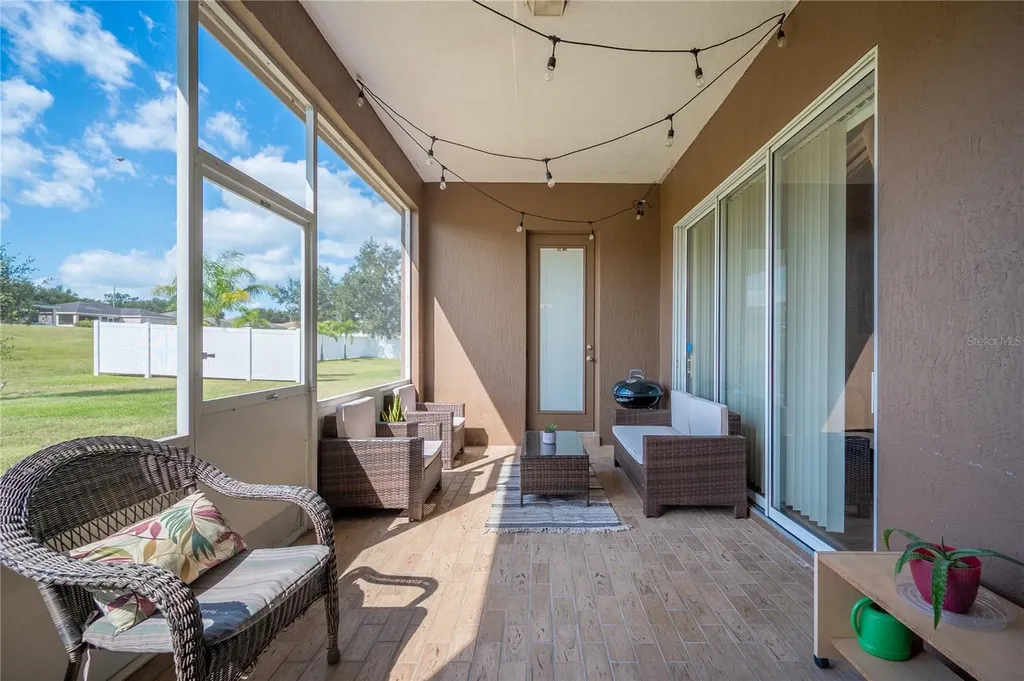 6339 Alamanda Hills Drive Lakeland FL 33813