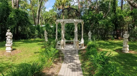 810 Sweetwater Club Boulevard Longwood FL 32779