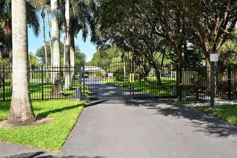 3502 57th Ave Cir W Bradenton FL 34210