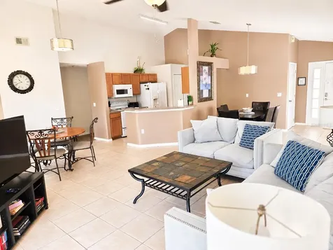 159 Grosvenor Loop Davenport FL 33897