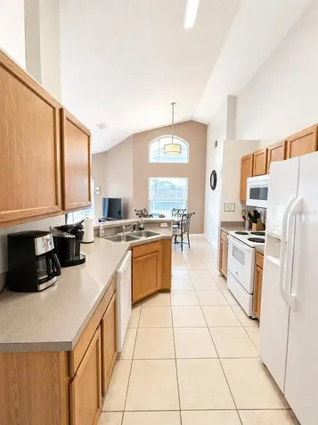159 Grosvenor Loop Davenport FL 33897