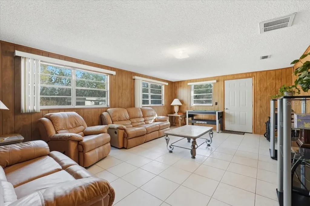111 Sunset Drive E Winter Haven FL 33881