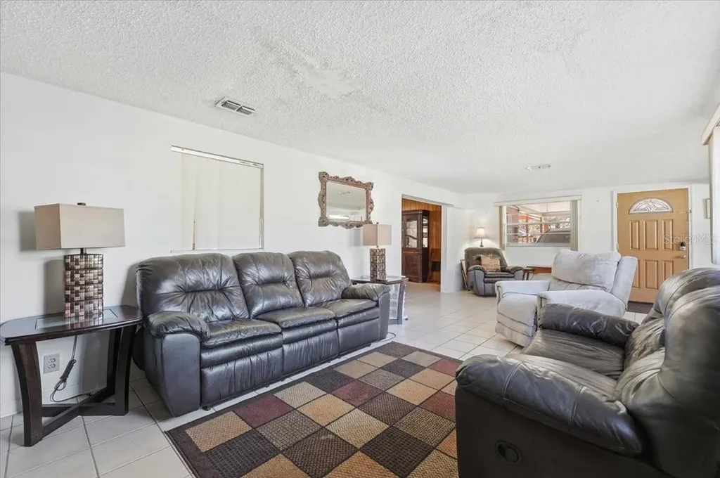 111 Sunset Drive E Winter Haven FL 33881