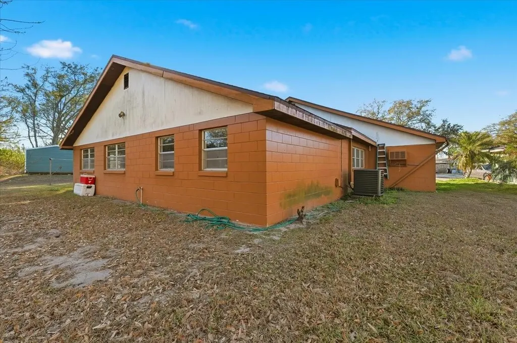 111 Sunset Drive E Winter Haven FL 33881