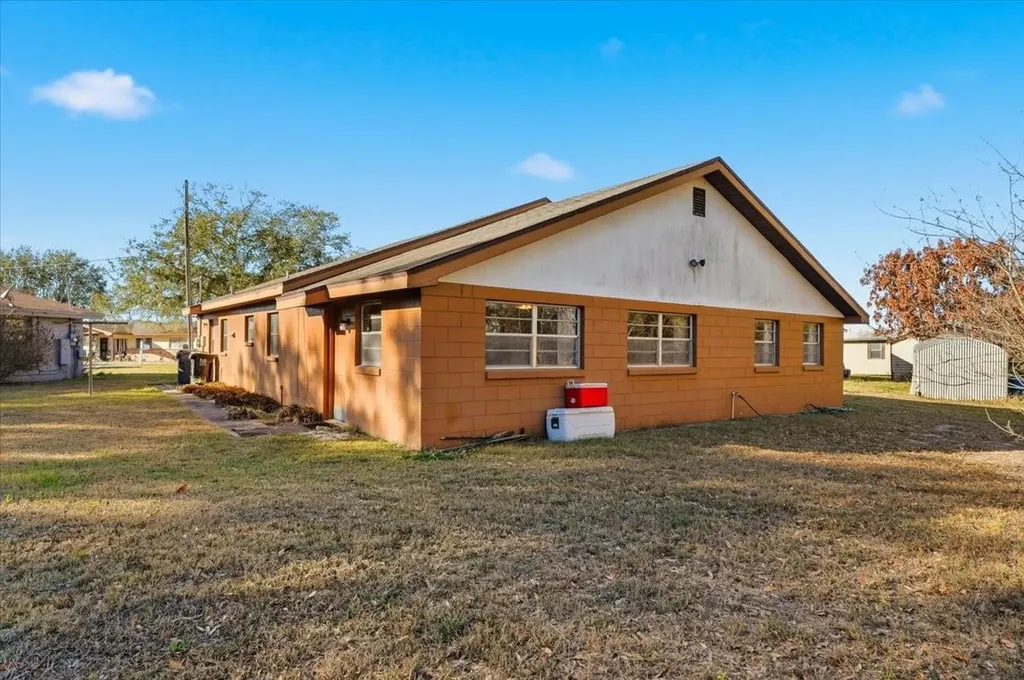 111 Sunset Drive E Winter Haven FL 33881